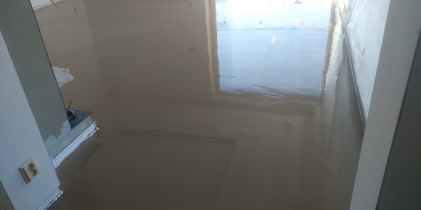 Fotografie z distanční a nivelační stěrky | Vzorový e4 dům | Wienerberger