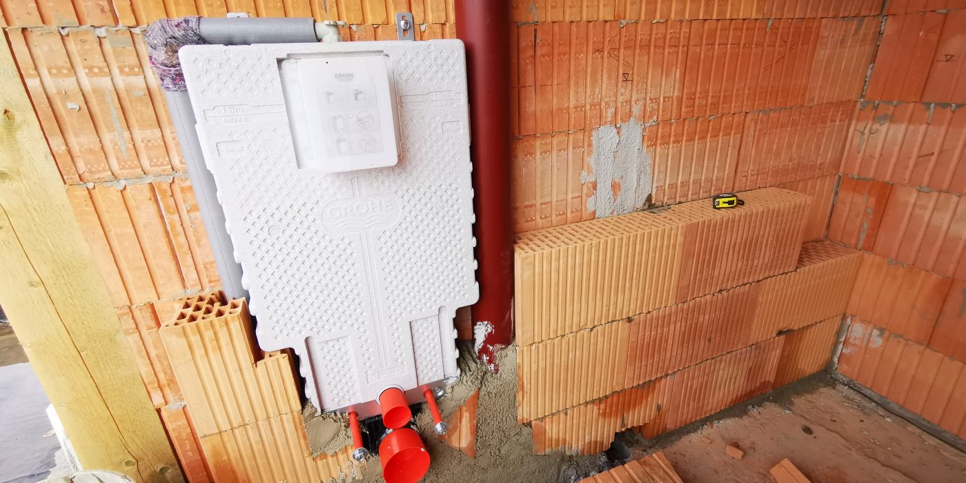 Fotografie WC a izolace podkroví | Vzorový e4 dům | Wienerberger