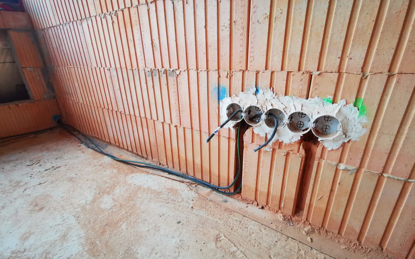 Fotografie stavu domu při eventu pro investory | Vzorový e4 dům | Wienerberger