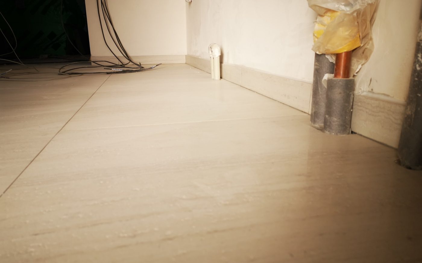 Fotografie dlažby v technické místnosti | Vzorový e4 dům | Wienerberger