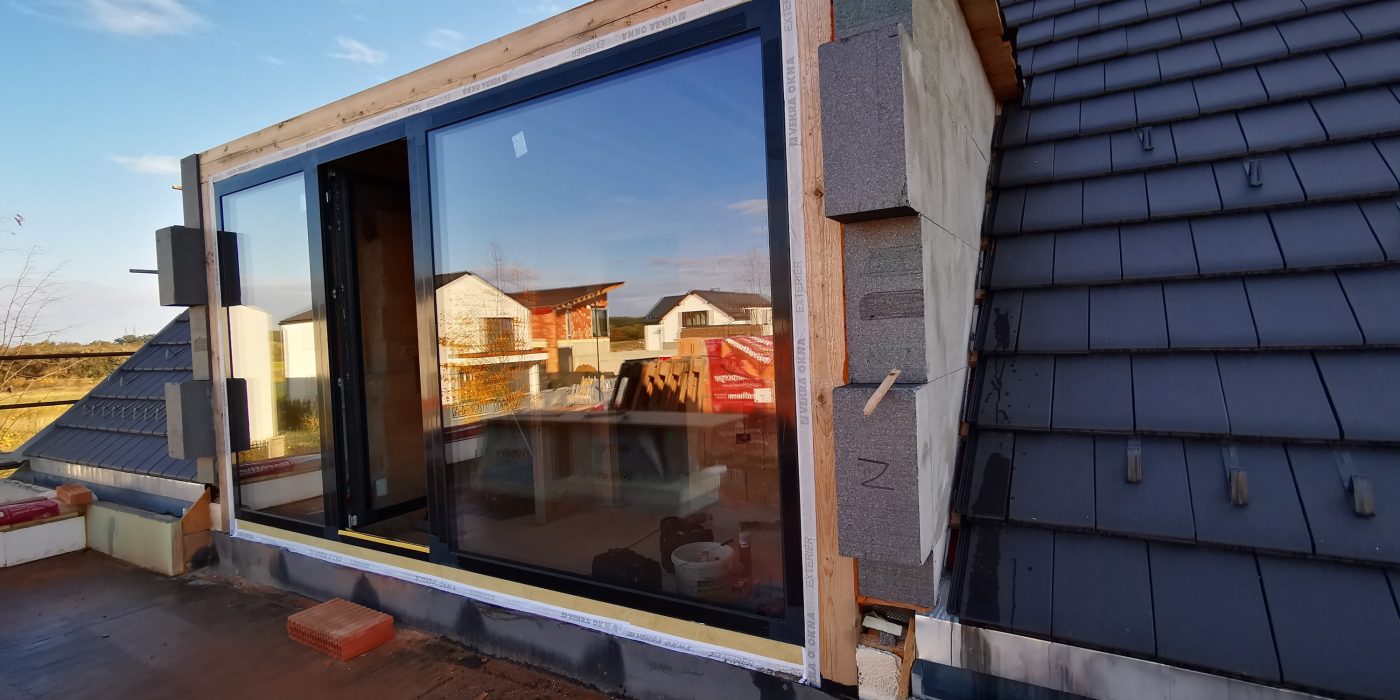 Fotografie oken dalších | Vzorový e4 dům | Wienerberger