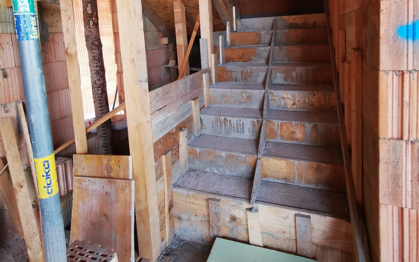 Příčky schody | Vzorový e4 dům | Wienerberger