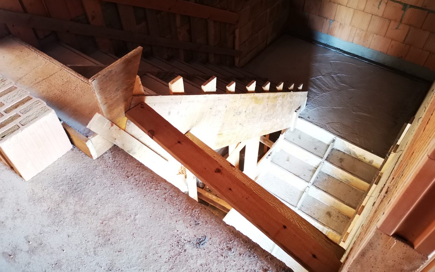 Příčky schody | Vzorový e4 dům | Wienerberger