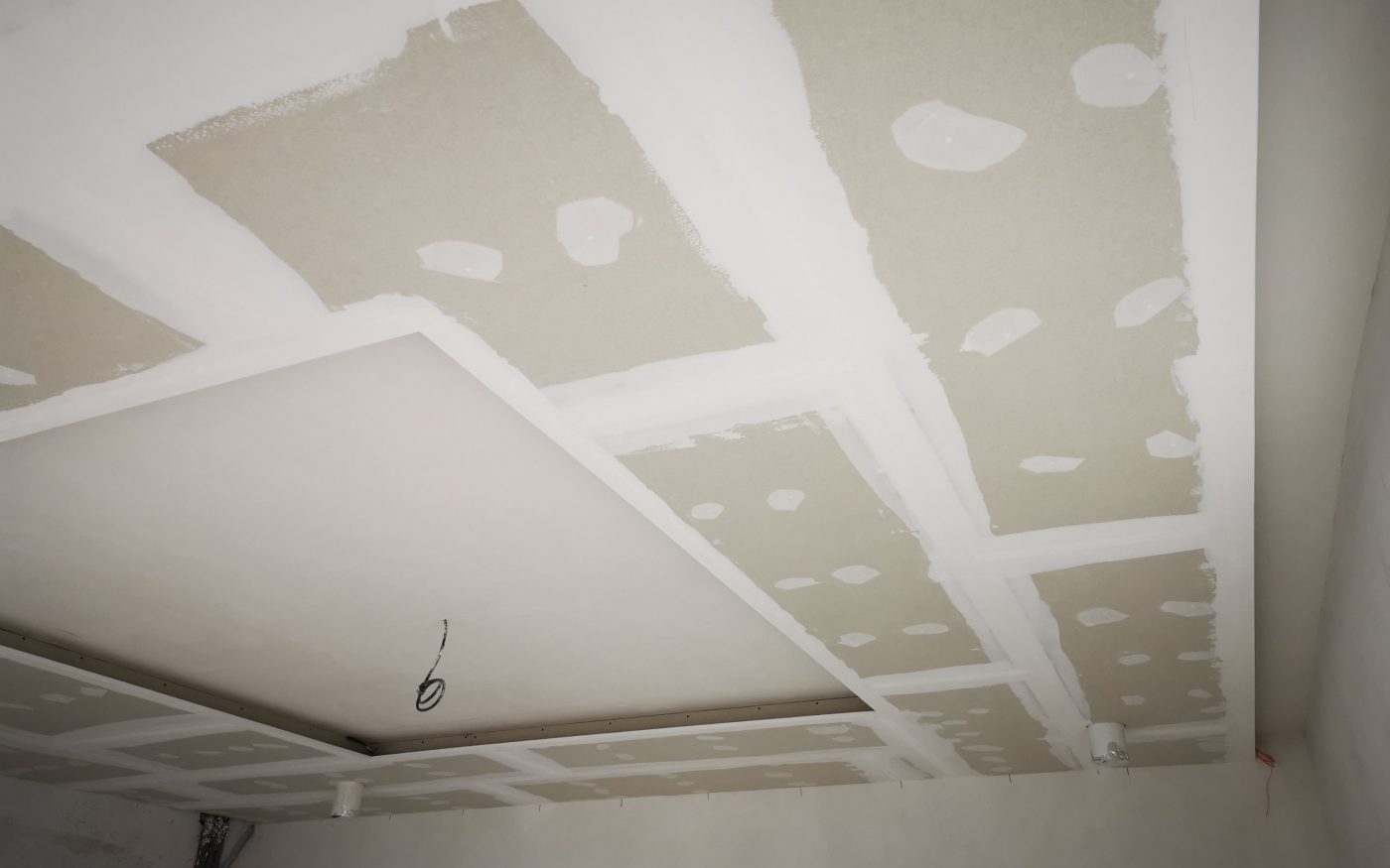 Fotografie zatmeleného sádrokartonu | Vzorový e4 dům | Wienerberger