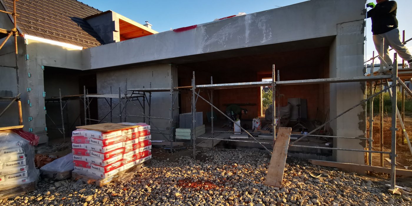 Fotografie z přednástřiku lišty | Vzorový e4 dům | Wienerberger