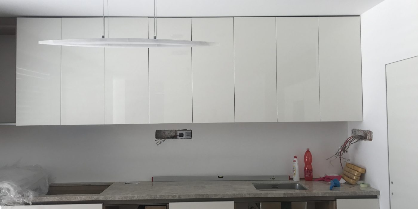 Fotografie - montáž kuchyňské linky a spotřebičů | Wienerberger e4 dům