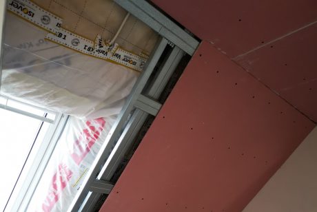 Fotografie z montáže sádrokartonu | Vzorový e4 dům | Wienerberger