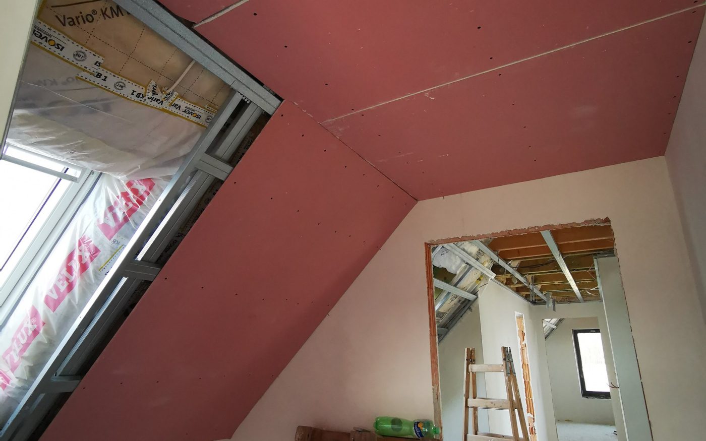 Fotografie z montáže sádrokartonu | Vzorový e4 dům | Wienerberger