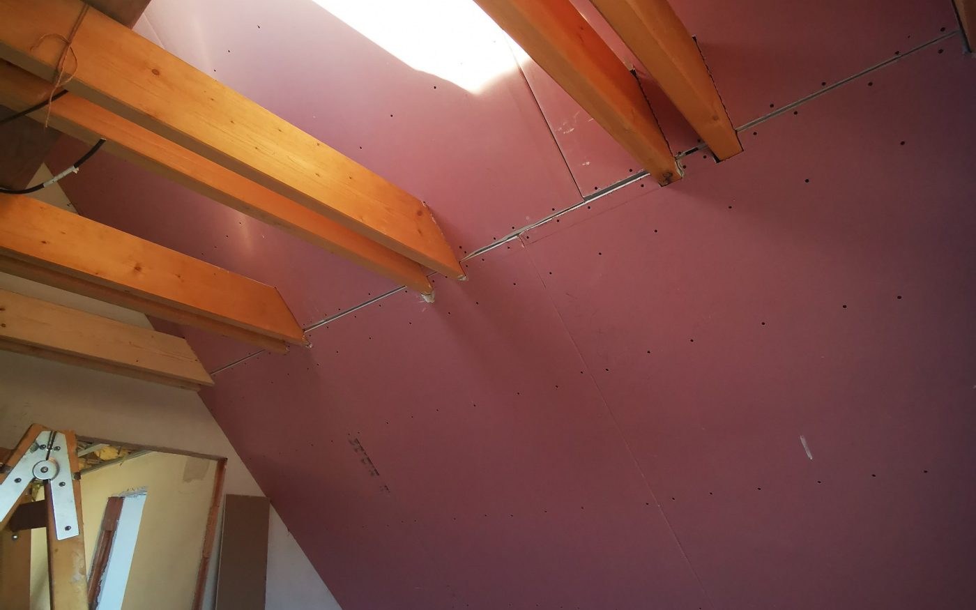 Fotografie z montáže sádrokartonu | Vzorový e4 dům | Wienerberger