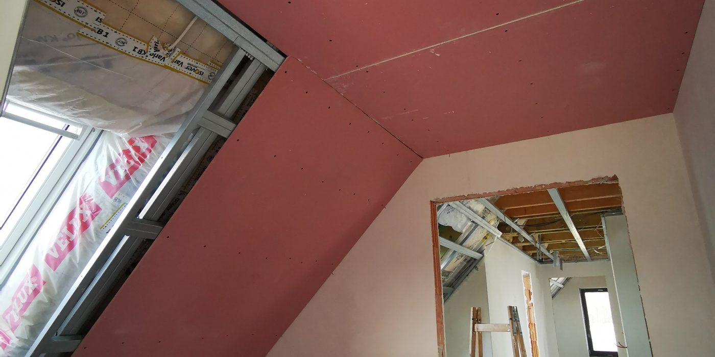 Fotografie z montáže sádrokartonu | Vzorový e4 dům | Wienerberger