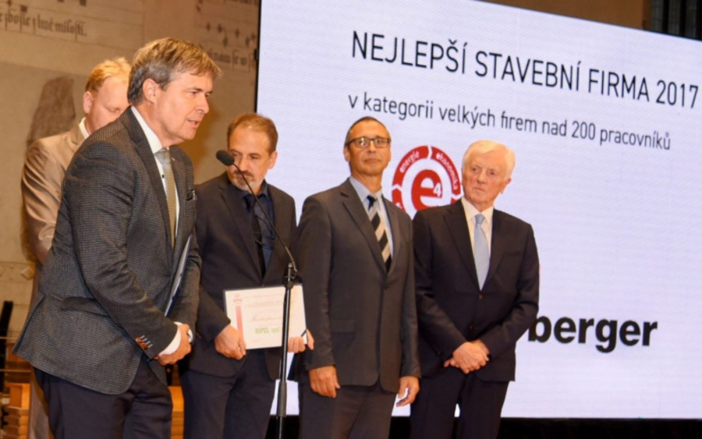 Fotografie z ocenění nejlepší stavební firma roku 2017 | Vzorový e4 dům | Wienerberger