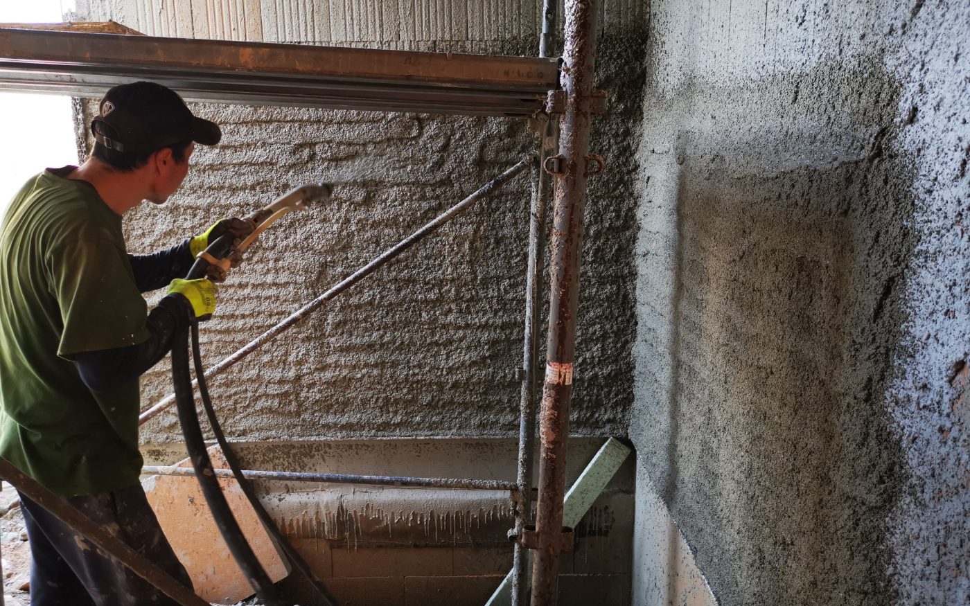 Fotografie první vrstvy omítky | Vzorový e4 dům | Wienerberger