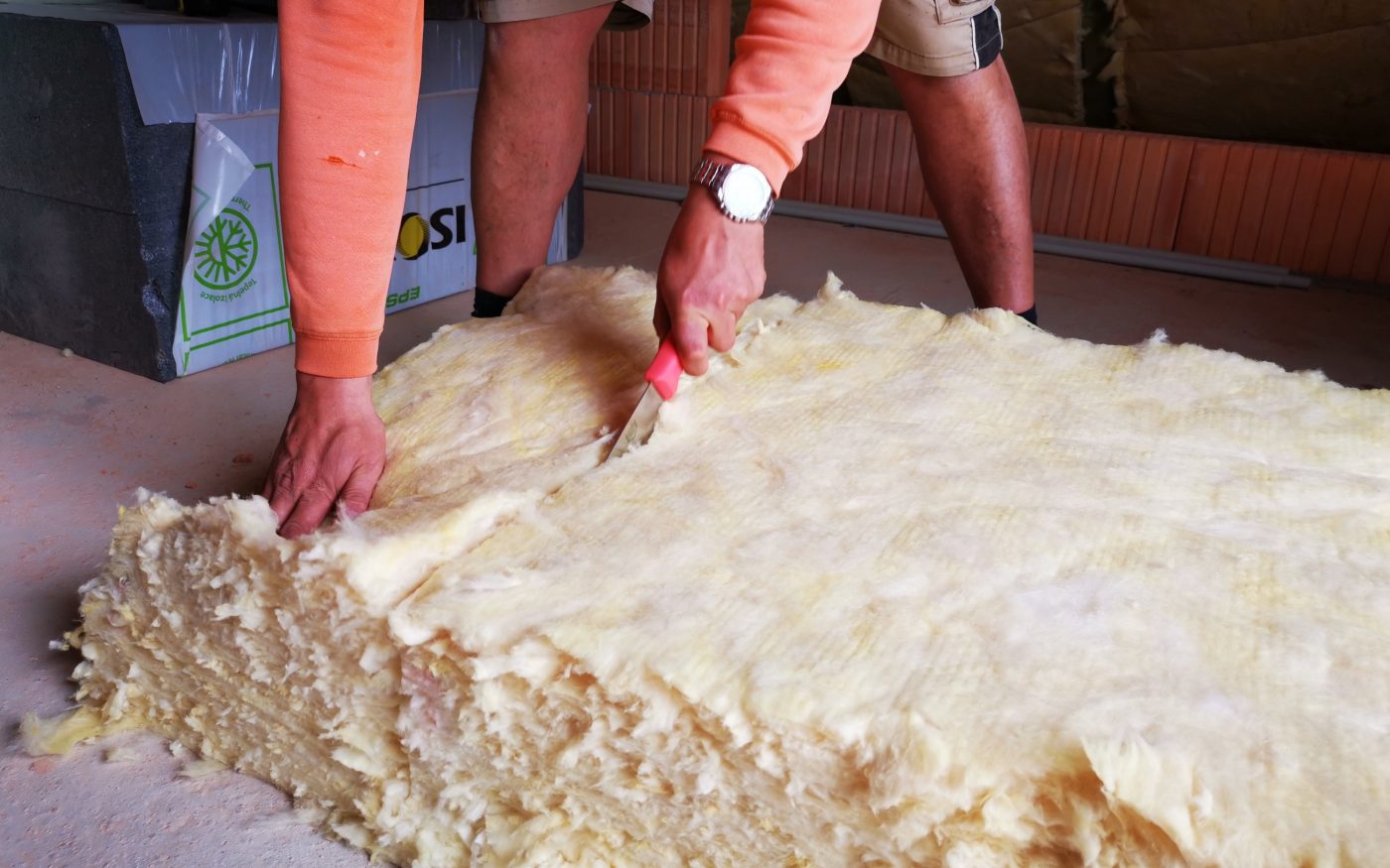 Fotografie Elektro krabiček a Izolace podkroví  | Vzorový e4 dům | Wienerberger