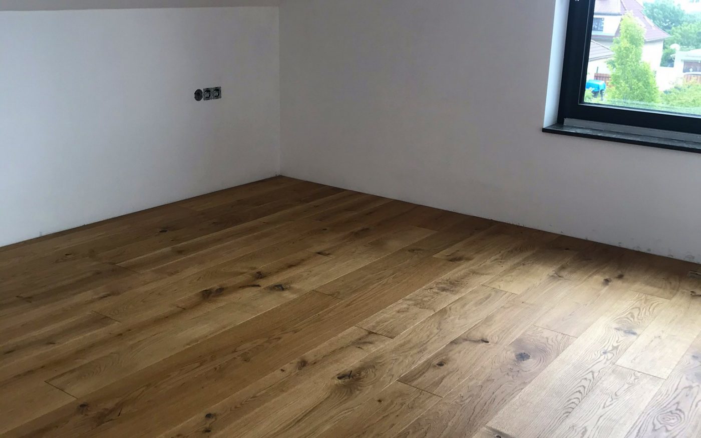 Fotografie - vnitřní dřevěné podlahy | Vzorový e4 dům | Wienerberger