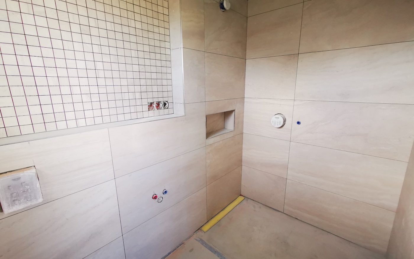 Fotografie koupelny 1 NP | Vzorový e4 dům | Wienerberger