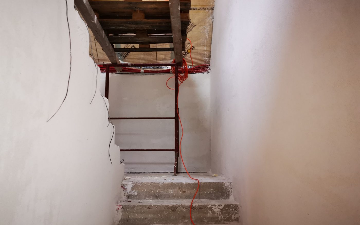 Fotografie střešních oken a vnitřních omítek | Vzorový e4 dům | Wienerberger