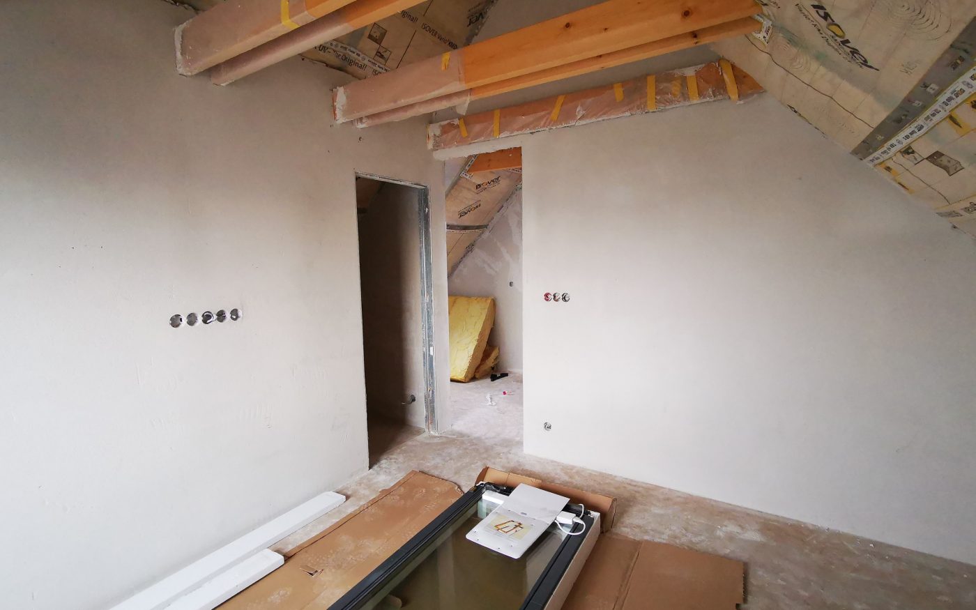 Fotografie střešních oken a vnitřních omítek | Vzorový e4 dům | Wienerberger