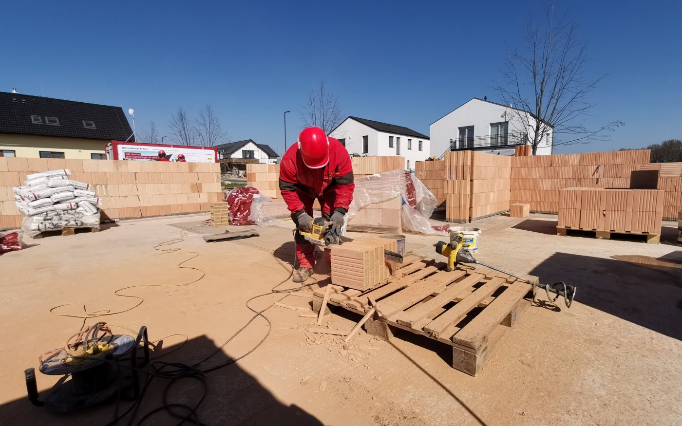 Fotografie ze zdění domu | Vzorový e4 dům | Wienerberger