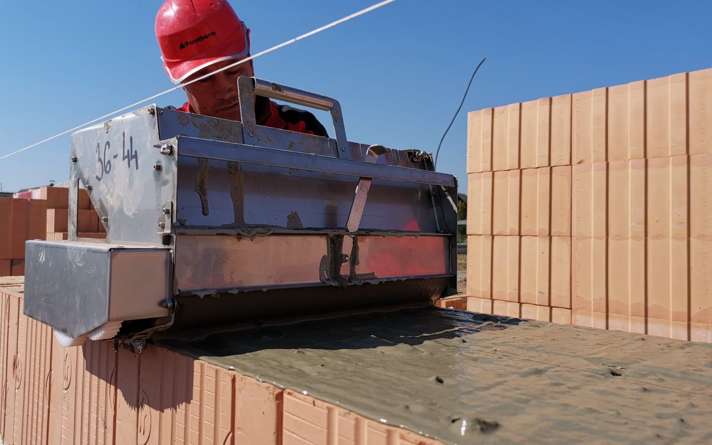 Fotografie ze zdění domu | Vzorový e4 dům | Wienerberger