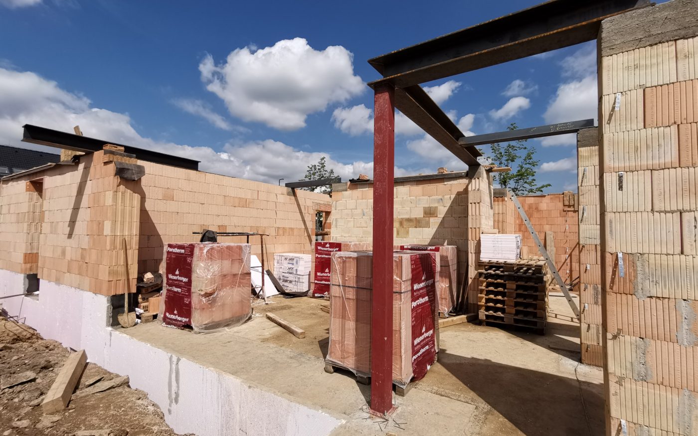 Fotografie ze svařené průvlaky a šalování | Vzorový e4 dům | Wienerberger