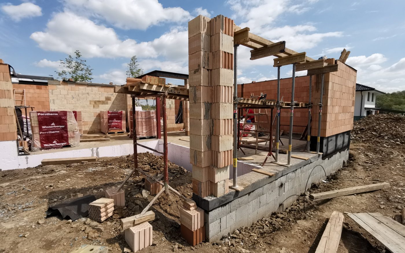 Fotografie ze svařené průvlaky a šalování | Vzorový e4 dům | Wienerberger